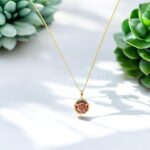 Zafira Kolye – Kızıl Işıltının Asaleti