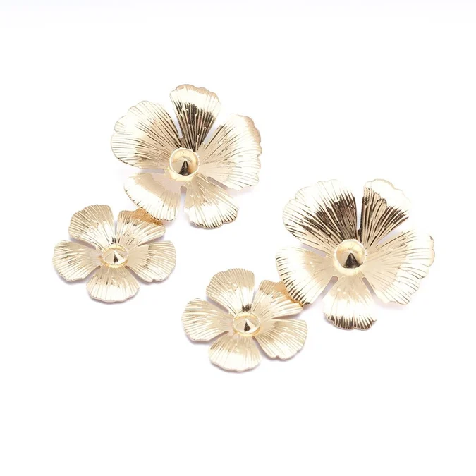 🌟 Zarif Çelik Gold Küpe | Paslanmaz, Alerji Yapmaz, Şık Tasarım BE7